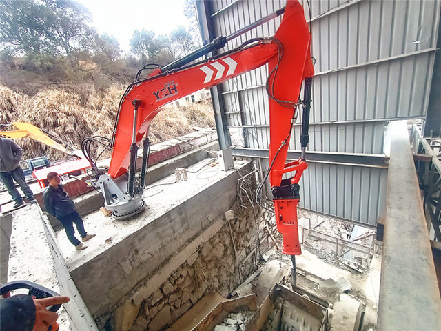 SISTEMAS DE BRAZO ROMPE ROCAS PEDESTAL