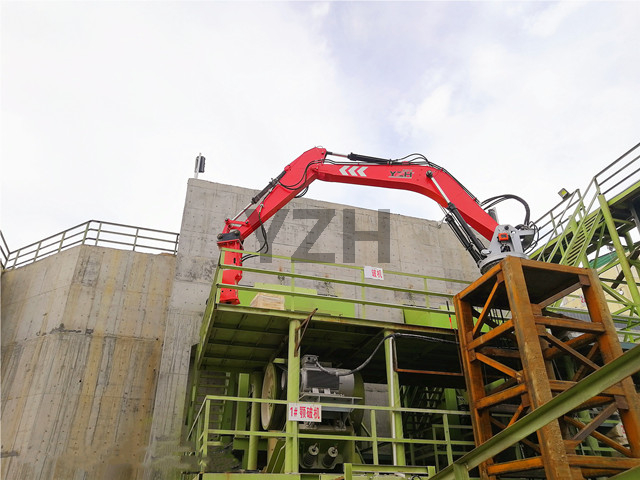 Rockbreaker fijo Boom Syste