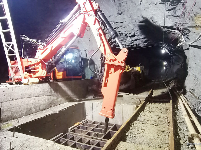 La mina de oro de Hunan está satisfecha con el sistema de auge de Rockbreaker de YZH