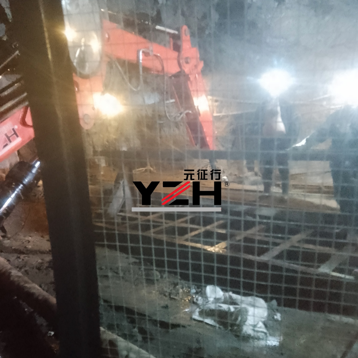 Sistema de boom de pedestal est&aacute;tico