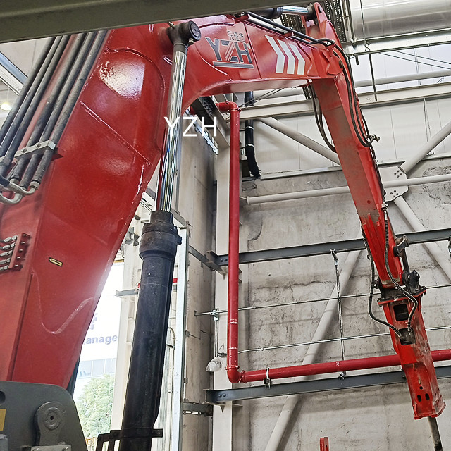 El rompedor de rocas de alta fuerza de Yzh Boom