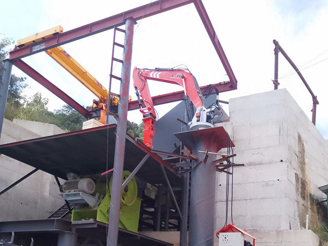 Boom de rocas estacionario