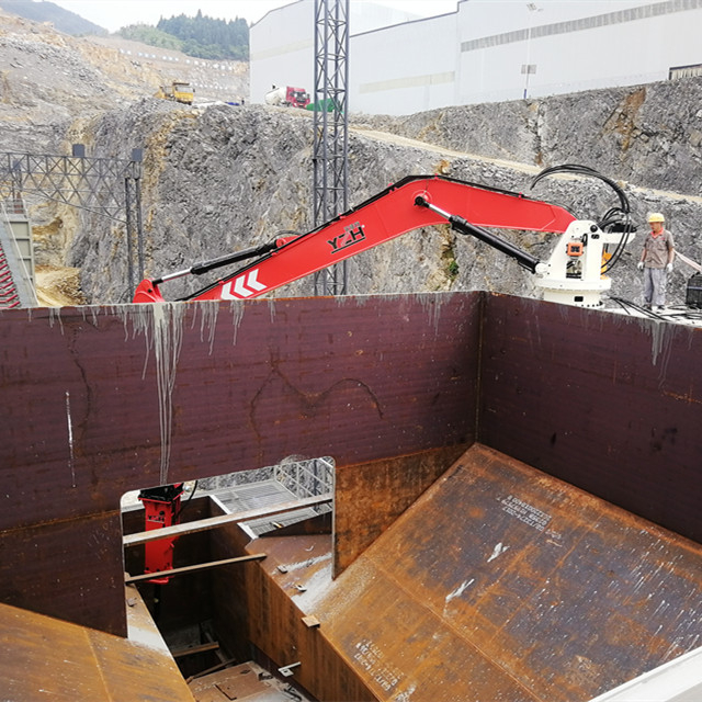Sistema de boom rockbreaker