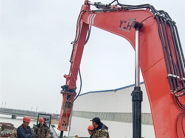 Sistema de boom de rompas de rocas