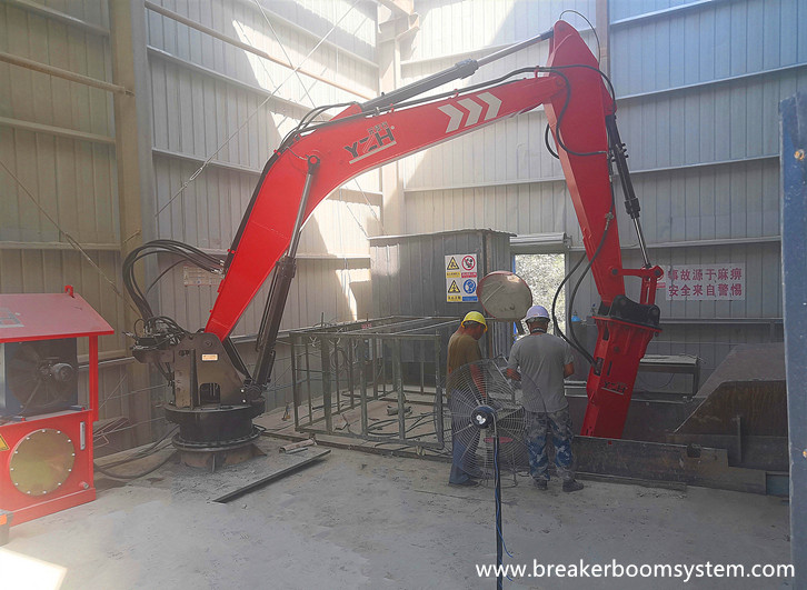 Pedestal Rockbreaker Boom System