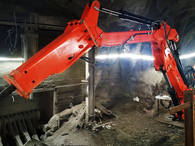 Boom Pedestal estacionario