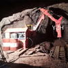Sistema estacionario de rompas de rocas en grizzly