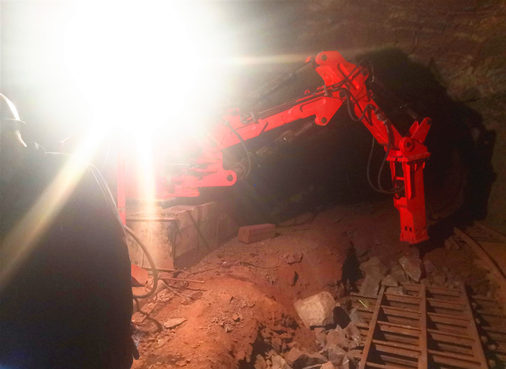 sistema de pluma de pedestal estacionario