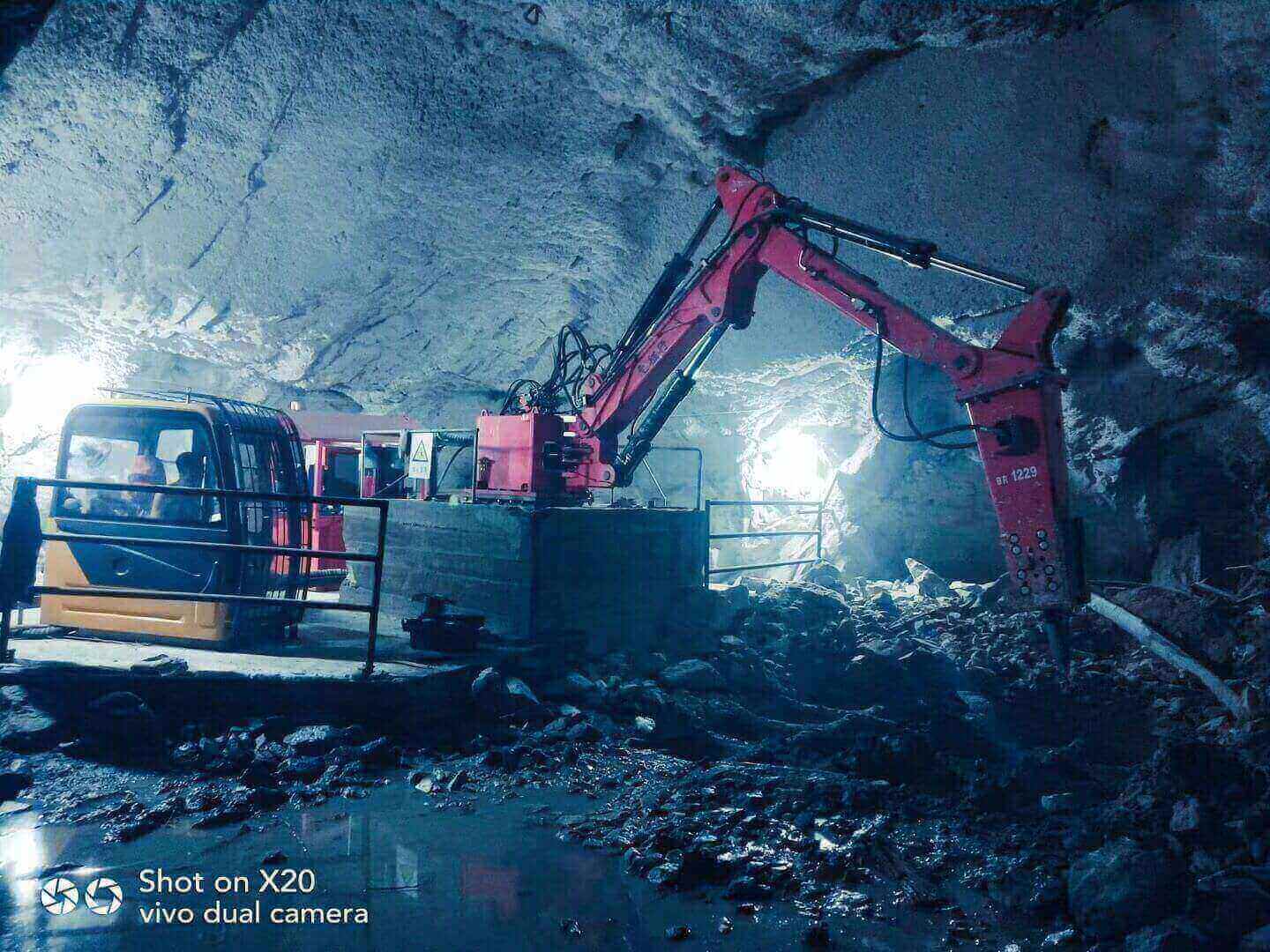 sistema de pluma rompedor de pedestal