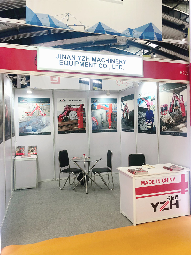 Rockbreaker Boom System