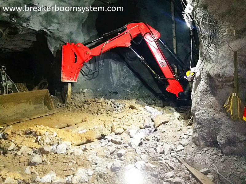 Rockbreaker Boom System